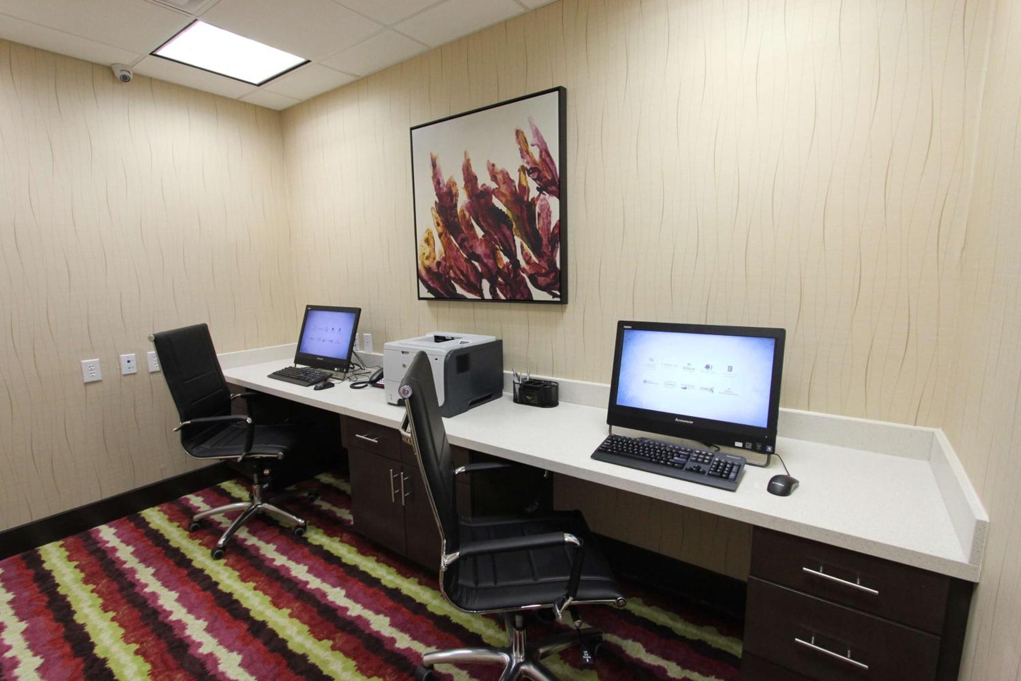 Hampton Inn & Suites Dallas Market Center Eksteriør bilde