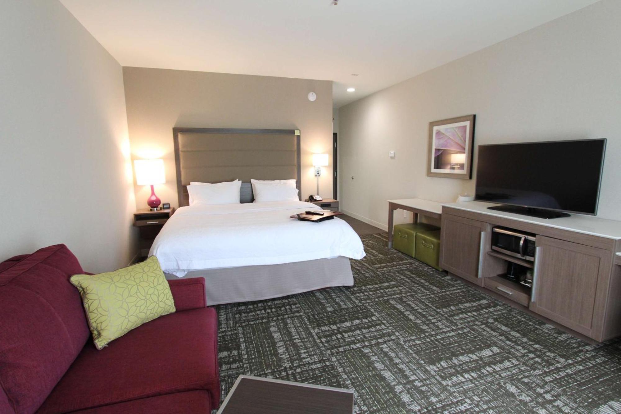 Hampton Inn & Suites Dallas Market Center Eksteriør bilde